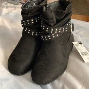 Toddler Suede Booties